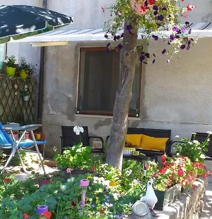 Διαμέρισμα Poison *